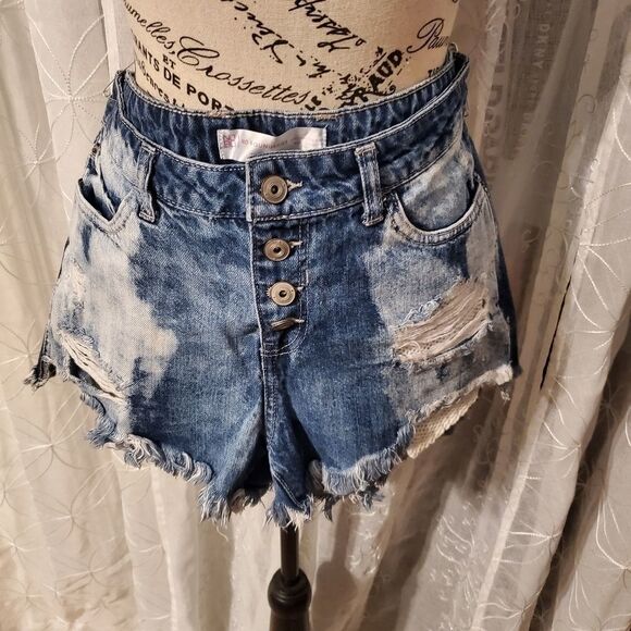 No Boundaries extreme distressed dark washed button fly jean shorts sz 11 junior - Picture 1 of 4